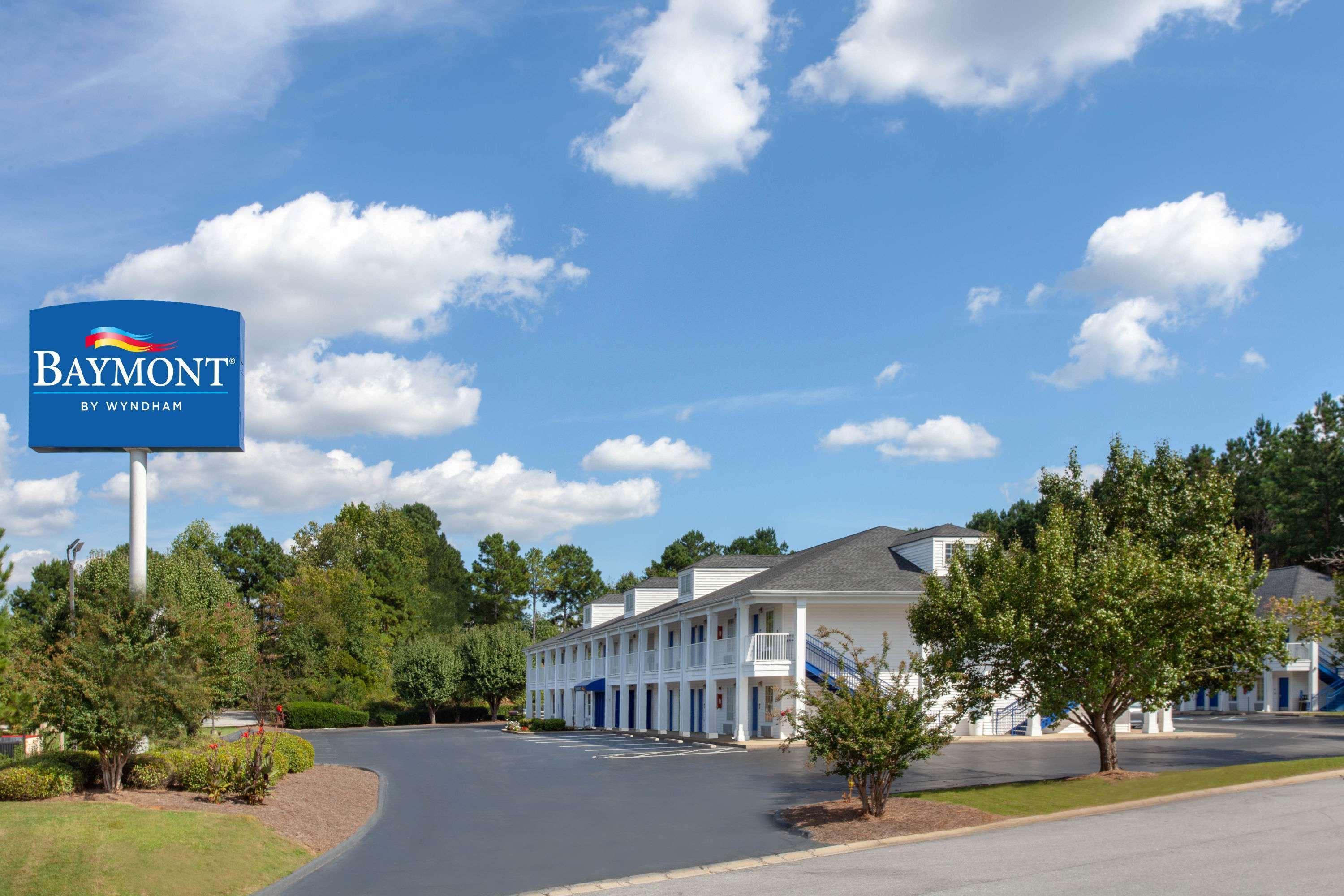 Baymont By Wyndham Greenwood Bagian luar foto